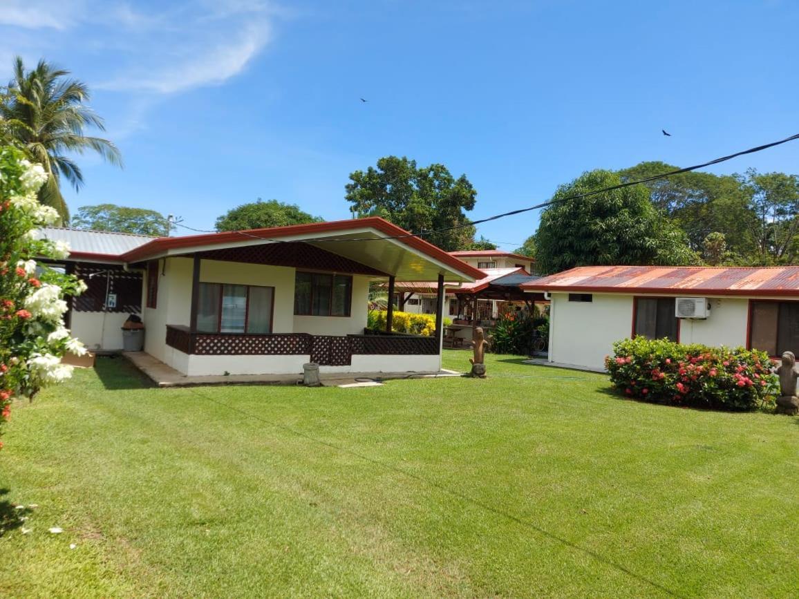 Yubarta Lodge 乌维塔 外观 照片