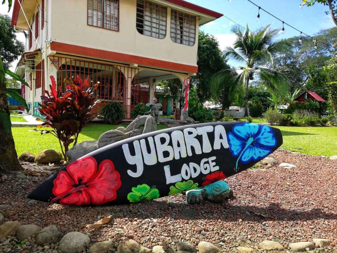 Yubarta Lodge 乌维塔 外观 照片